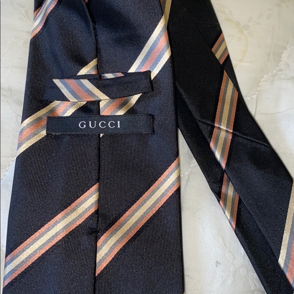 GUCCI TIE FROM ITALY